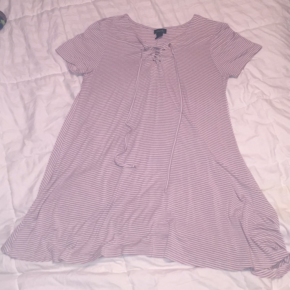I am selling a T-shirt dress